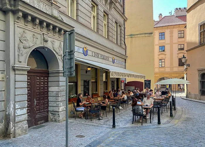 Stylish New Apartment In Prague With A/C